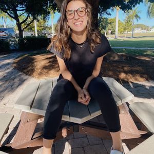 Meet your Posher, Joy